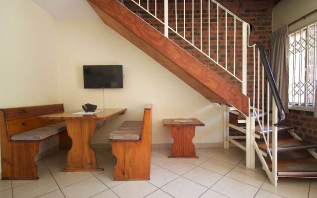 Flamingo Holiday Apartments