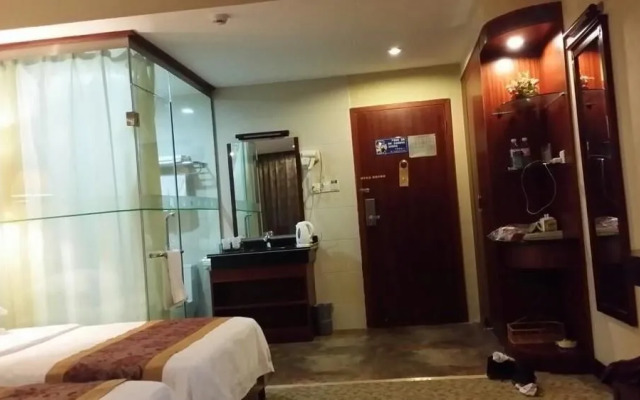 Qinzhou Lingshan Zhengjiu Hotel