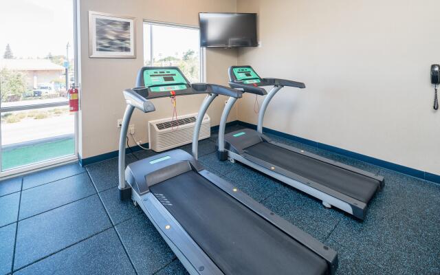 Holiday Inn Express & Suites Santa Clara by IHG