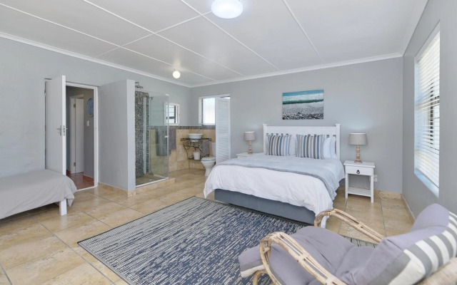 Struisbaai Holiday Home
