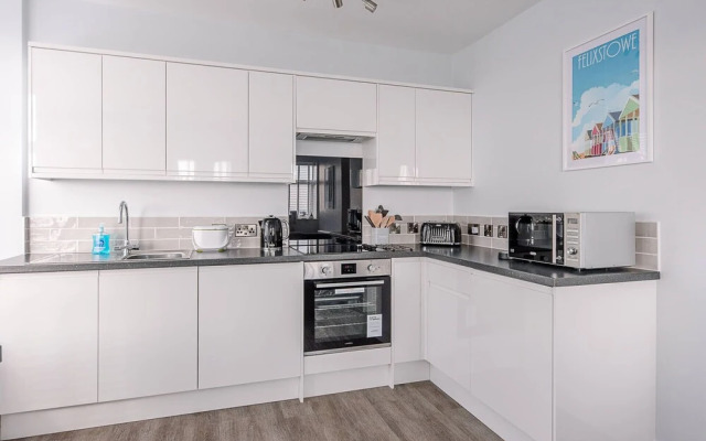 4 Buregate House, Felixstowe