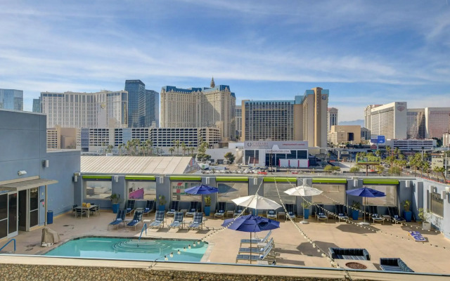 Platinum Suites Hotel and Spa