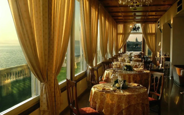 Villa Las Tronas Hotel & Spa