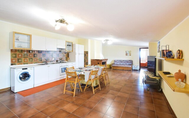 Stunning Apartment in Ricadi With Wifi and 2 Bedrooms