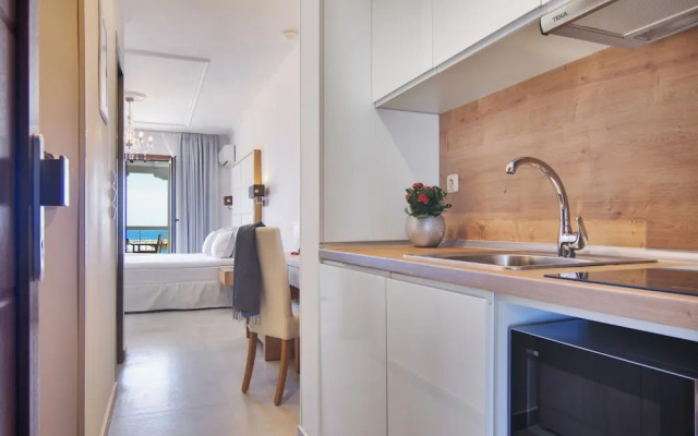 Valtos Beach Hotel