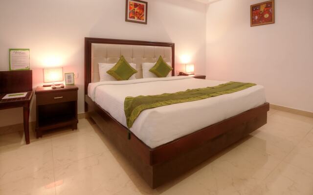 Treebo Shivam Inn Near Singapore Mall