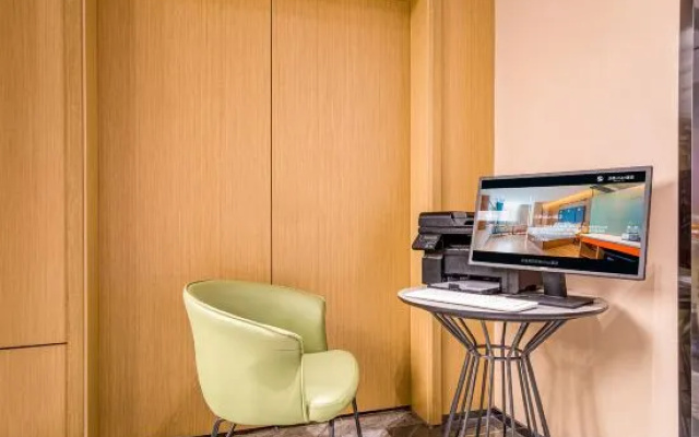 World Smart Hotel (Lankao Jiaoyulu Memorial Hall) – Guest Rooms – Kaifeng