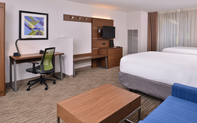Holiday Inn Express & Suites Lacey – Olympia by IHG