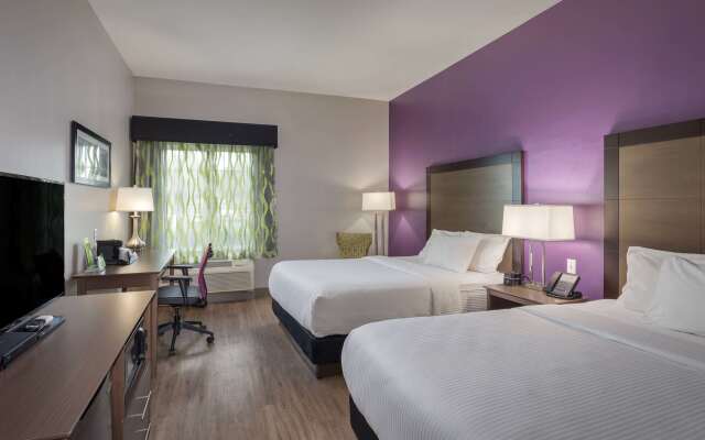 La Quinta Inn & Suites by Wyndham Visalia/Sequoia Gateway