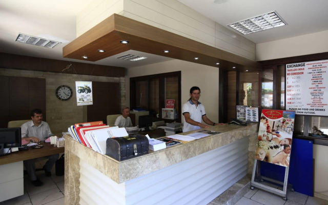 Leda Beach Hotel