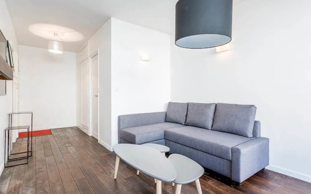 We Stay - Champs Elysées 75008