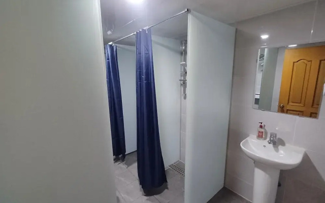 Ocean's Guesthouse - foreigners only