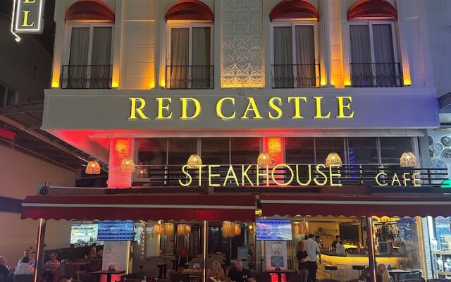Red Castle Hotel & Pub