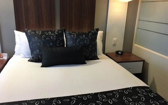 Quality Hotel Taylors Lakes