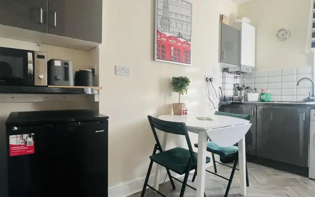 Impeccable 1 Bedroom Flat in Central London