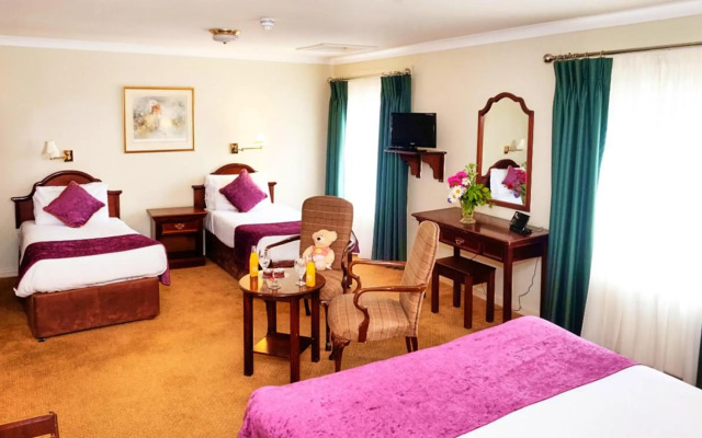 Lawlors Hotel