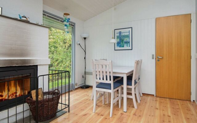 Comfy Holiday Home in Fårvang With Swimming Pool