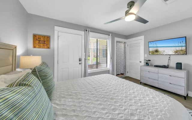 Sandprints C3- Sunny Daze, Miramar Beach