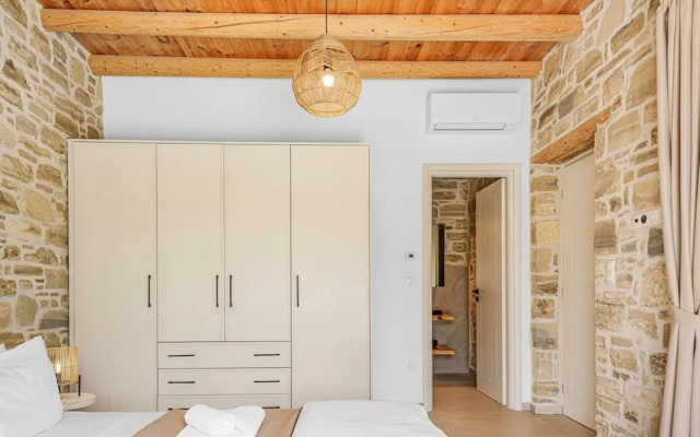 Villa Vidan With Pool by Matala