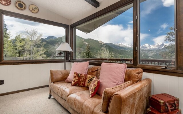 Salmans Bear Cove Family Vacation At Windcliff 4 Bedroom Home by RedAwning