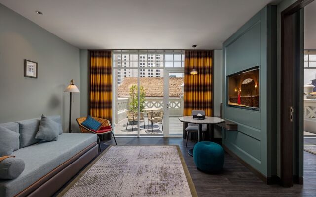 The George Penang by The Crest Collection