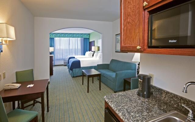 Holiday Inn Express Hotel & Suites Graham, an IHG Hotel