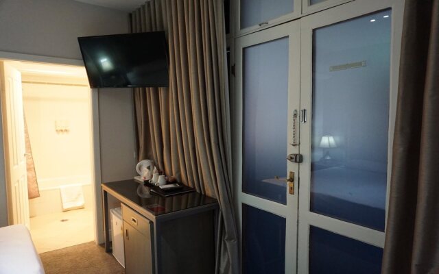 The Savoy Double Bay Hotel