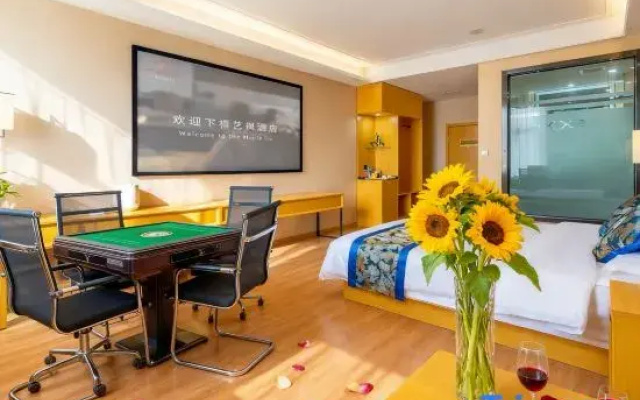 Yifeng Hotel