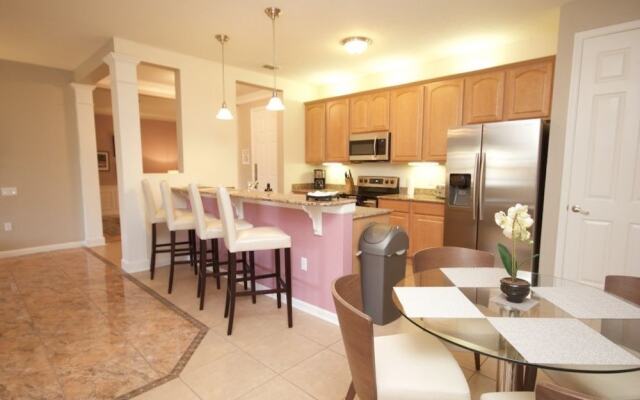 5049 Shoreway Loop #206,
