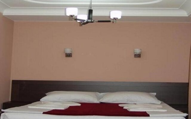 Roma Hotel