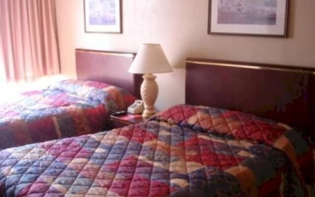 Red Carpet Inn & Suites Albany