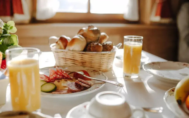 Hotel Sonne-Post