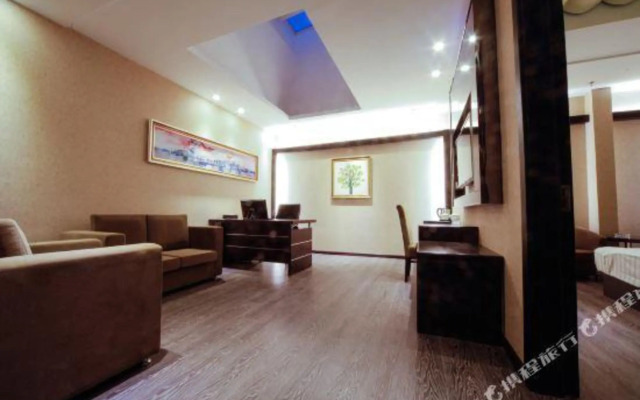 The Olive Tree Holiday Hotel (Beijing Happy Valley Store)