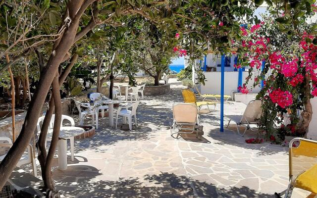 Agia Anna Hotel