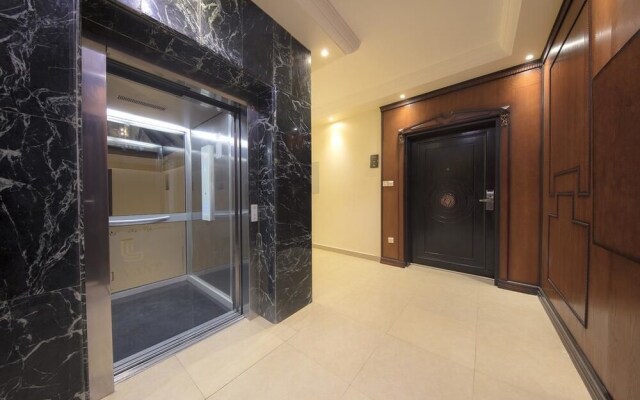 Levant Hotel