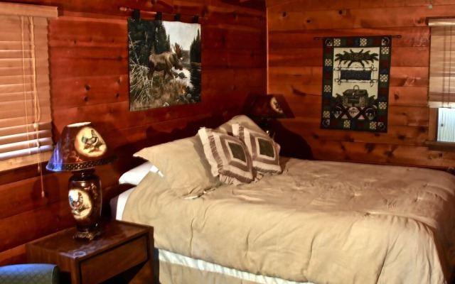 Crest Lodge Historic Mountain Inn