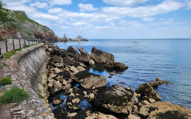 Rose Court Holiday Apartments