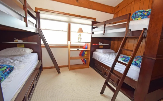 Sea Edge 3 3 Bedroom Townhouse by RedAwning