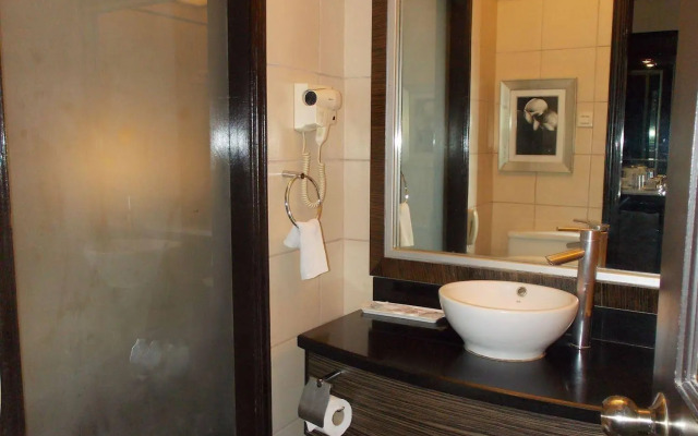 Planta Centro Bacolod Hotel & Residences