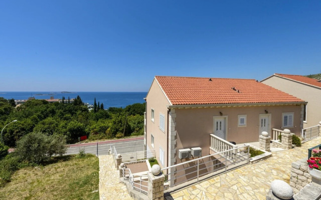 Apartments Maris