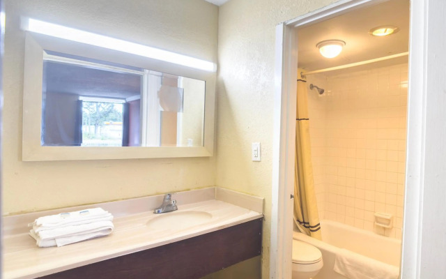 OYO Hotel Vienna I-75