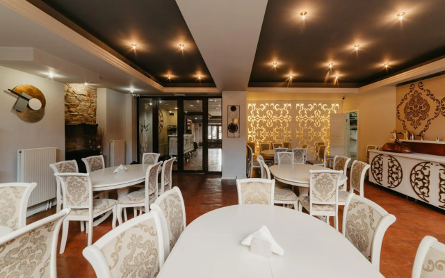 Fullton Central Inn