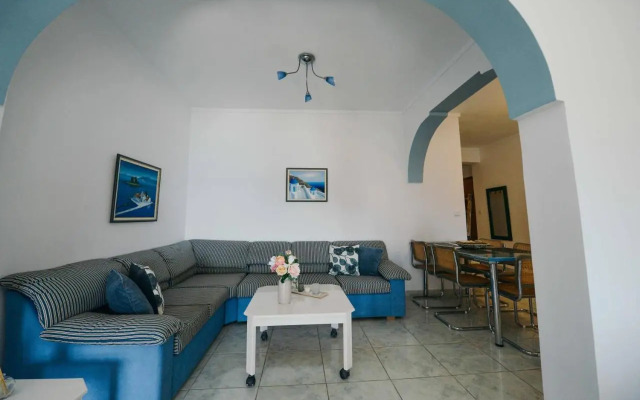 Luxury Unique Apartment Sea View