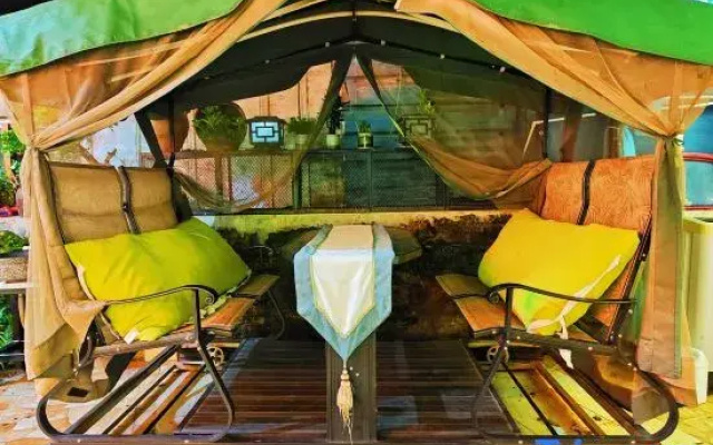 Beihai Bucket Yujiao Homestay (Weizhou Island West Point Wharf Branch)
