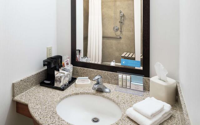 Hampton Inn & Suites Clovis-Airport North