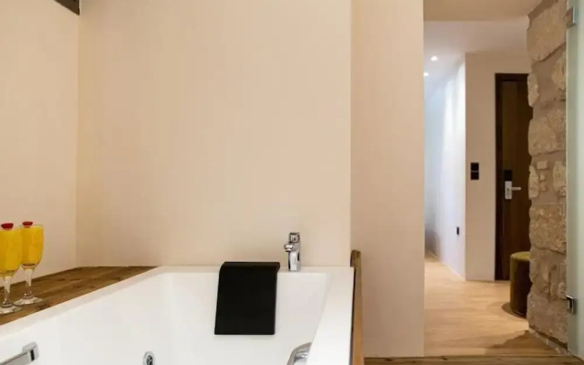 Epitome Suites