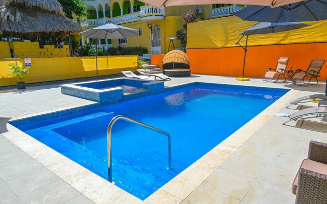 Takuma Boutique Hotel Rooms & Suites Jamaica