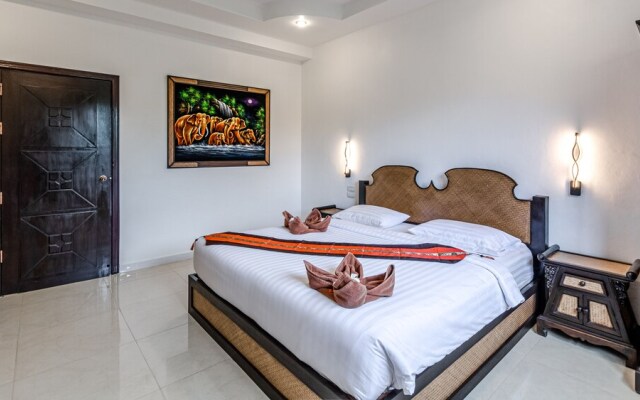 GOLDLAND Luxury Pool Villa Pattaya Walking Street 8 Bedrooms