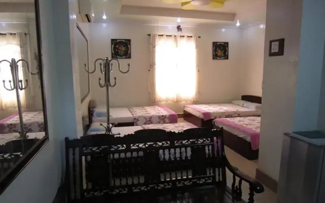 Phuoc Thoi Hotel