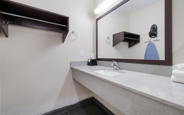 Red Roof Inn Houston – Spring North